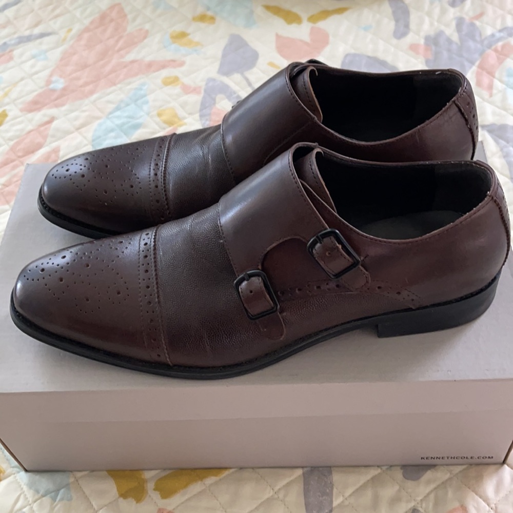 Men’s Shoes - Picture 3 of 5